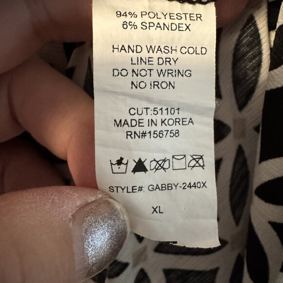 Honeyme "Gabby" Fits 2xl Black with Cream & Tan Design 3/4 Length Sleeves EUC - Picture 6 of 6